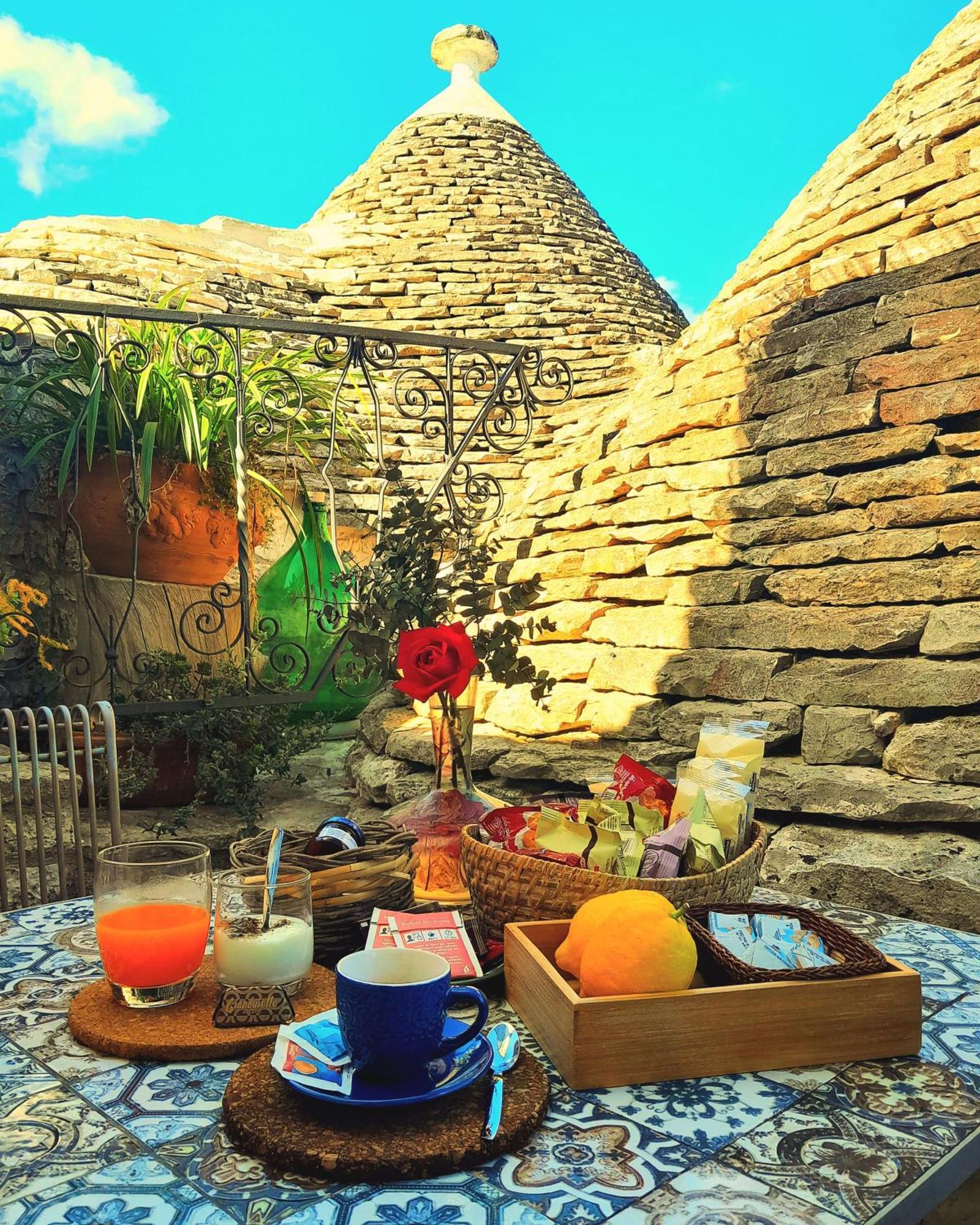La Rosa Dei Trulli B&B Alberobello Eksteriør bilde