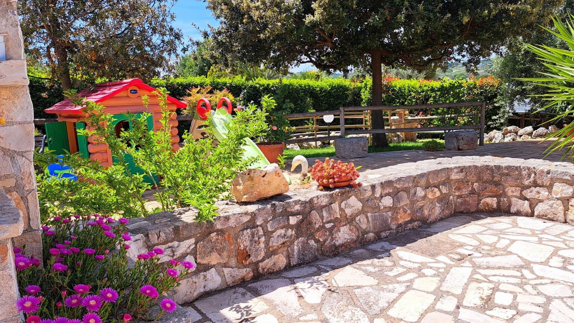 La Rosa Dei Trulli B&B Alberobello Eksteriør bilde