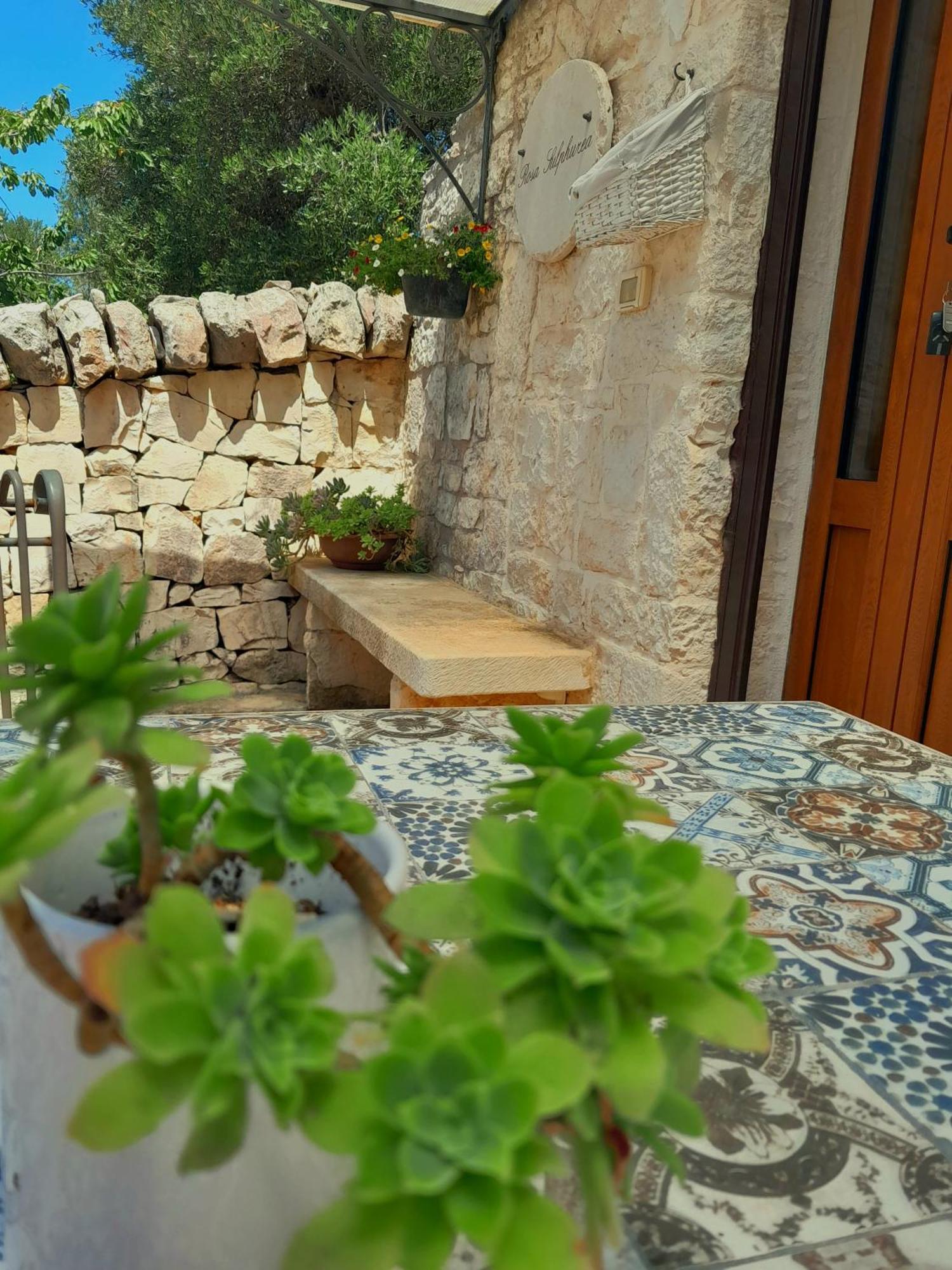 La Rosa Dei Trulli B&B Alberobello Eksteriør bilde